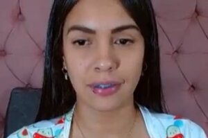 Jerkmate Brunette Model